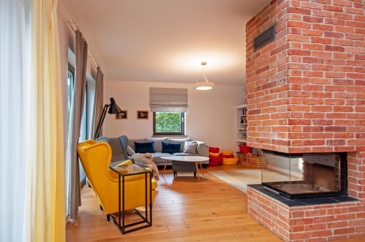 Wiselka Holiday House-1,2Km To The Beach; 5 Bedrooms, 3 Bahrooms; Fire Place. Private Sauna! Extérieur photo