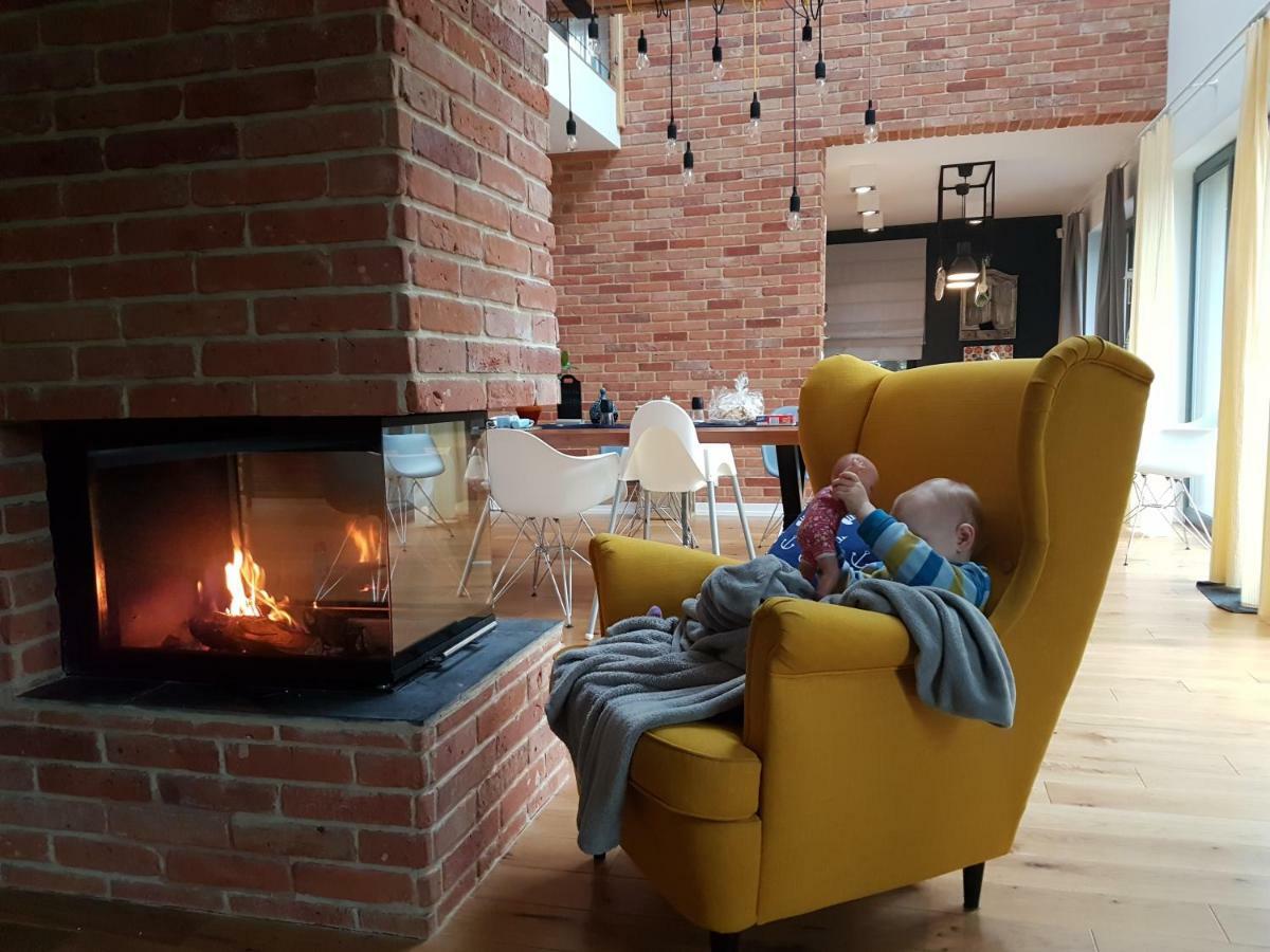 Wiselka Holiday House-1,2Km To The Beach; 5 Bedrooms, 3 Bahrooms; Fire Place. Private Sauna! Extérieur photo